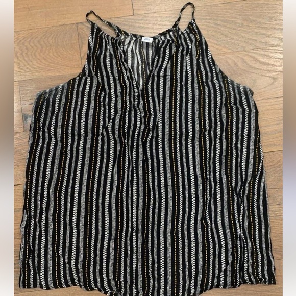 Old Navy lightweight cami top EUC - Picture 1 of 5